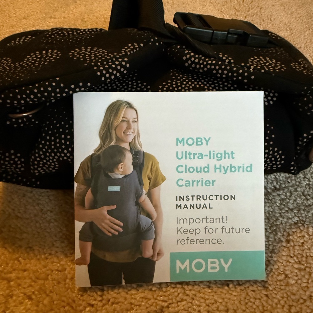 Moby Ultra-light Cloud Hybrid Carrier, Disney Print, never used